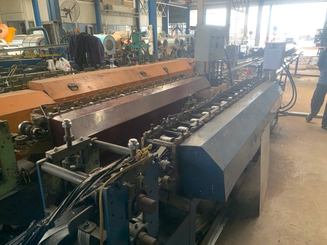 Straightening Machine at An Thanh Technology Company Limited